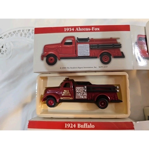 6 Reader's Digest Diecast model VTG Firefighter Fire Trucks 1999 2000 2001 - Picture 6 of 8